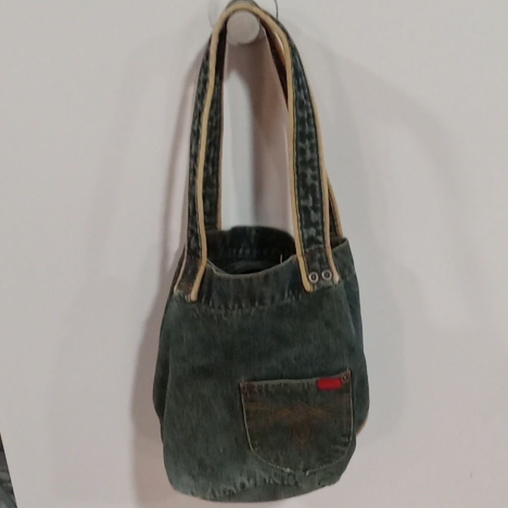 (136)  Tilt  small denim purse